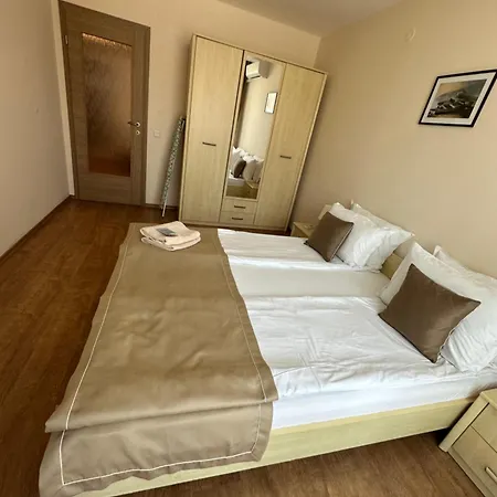 Premier 3шка Apartment *
